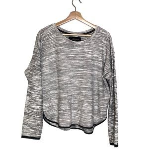 📌 DKNY Long-sleeve Top in Gray